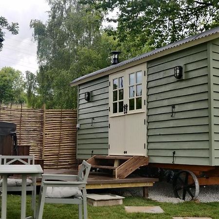 Romantic Shepherds Hut With Stunning Sunsets Hollingbourne المظهر الخارجي الصورة