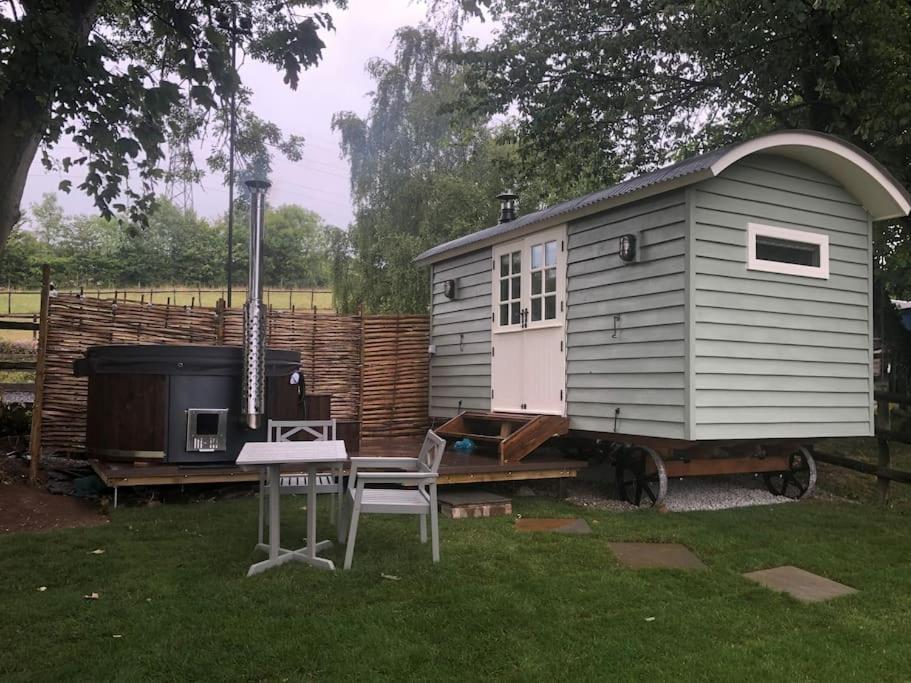 Romantic Shepherds Hut With Stunning Sunsets Hollingbourne المظهر الخارجي الصورة