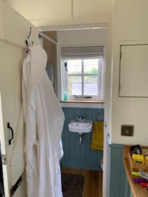 Romantic Shepherds Hut With Stunning Sunsets Hollingbourne المظهر الخارجي الصورة